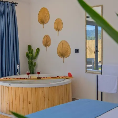Balayi Villasi, Havuzlu Jakuzili 4*